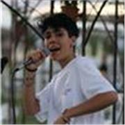 Diplomata al liceo classico musicale e iscritta all'università Saint Louis, offro ripetizioni di inglese!