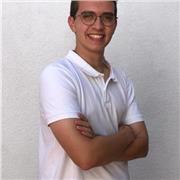 Profesor de Lengua Castellana y Literatura, Latín, Filosofía, Historia, Griego, Inglés y todas aquellas materias relacionadas con las Humanidades