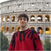 Sono gentile, professionale, calmo ma anche simpatico dai 