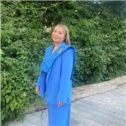 Estudiante de 21 años que cursa el último año de carrera universitaria de Educación Primaria. Imparto clases particulares de apoyo escolar de las asignaturas que se cursan entre los cursos de primero y sexto de primaria. Tengo experiencia en dar clases de