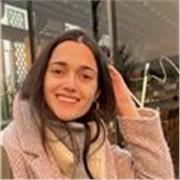 Étudiante à SciencesPo bilingue (français-anglais) avec baccalauréat Scientifique (18.9 de moyenne)