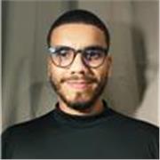 Professor de Inglês, graduado na escola de idiomas Wizard