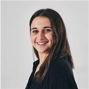 Insegnante per scuole di danza a Torino, lezioni di danza classica e contemporanea