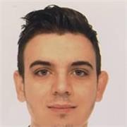 Laureato in Scienze e Tecniche Psicologiche offre lezioni online in italiano e inglese