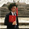 Docente di letteratura italiana laureato con lode + master e varie specializzazioni impartisce lezioni private