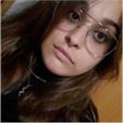 Profesora titulada en Educación Primaria con la especialidad de AICLE (Inglés) y Máster en Educación Bilingüe.