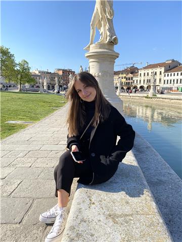 Léna