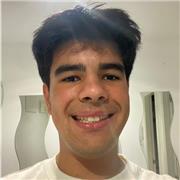 Alumno a punto de entrar a la universidad, apasionado con la historia y con ganas  de trasmitirle mi pasión a los demás
