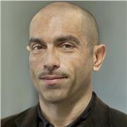 Professionista Marketing e Comunicazione con un'ossessione per l'esperienza del Cliente