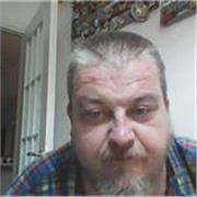 Diplomato liceo scientifico e appassionato di storia