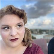 Doy clases particulares de español para extranjeros, de inglés de primaria y secundaria.Además doy clases de árabe inicial