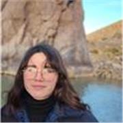 Ayudo a entrenar el español a niños y adultos.I teach Spanish to children and adults