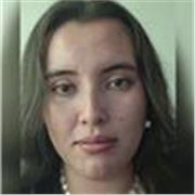 Profesor de ayuda con los deberes estudiantiles