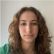 Profesora de arte capacitada para todas las edades, tengo mucha paciencia y ganas de enseñar.