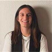 Laureanda in Lingue per l'intermediazione turistica e d'impresa, impartisce lezioni di spagnolo per ragazzi di medie e superiori