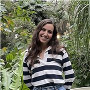 ¡Hola! Soy Irene, y tengo un nivel de inglés muy avanzado para enseñar a estudiantes de todas las edades y niveles.