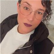 Profesora de fotografía con 10 años de experiencia, apta para impartir clases a todas las edades y niveles