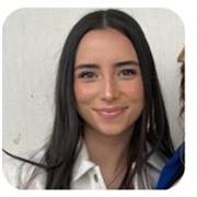 Joven con nivel acreditado C1 en inglés, formación desde los 5 años en un colegio bilingüe y un año viviendo en Canadá