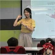 I have over four years of part-time and volunteer teaching experience in Mandarin. I aim to teach with an interactive approach.