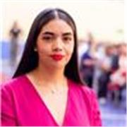 Profesora de Historia y Ciencias sociales, diplomada en formación ciudadana, disponible para acompañar tus procesos de aprendizaje