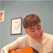 Profesora de guitarra nivel básico a partir de los 12 años