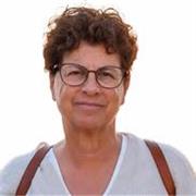Profesora bilingüe criada en Australia. Más de 15 años ayudando a hablar inglés con confianza