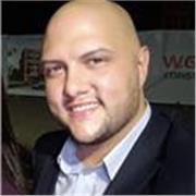 Tutor de Español que brinda lecciones a niños de todas las edades