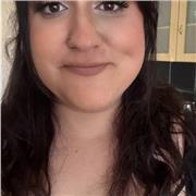 Patient, creative English tutor helping learners speak confidently and communicate naturally.