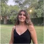 Licenciada en clarinete imparte clases de lenguaje musical, clarinete y armonía