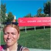 Soy profesora desde hace más de 20 años y trato de enseñar el idioma como algo necesario y divertido con un poco de esfuerzo. Clases dinámicas para todos los niveles
