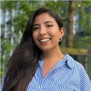 Hola! Je m’appelle Genesis, ma langue maternelle est l’espagnol et je serais ravie de partager mes connaissances avec vous