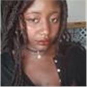 Étudiante donne cours d'anglais à Cergy