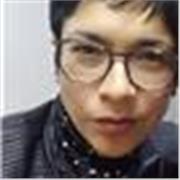 Maestra para niños de 5 a 12 años