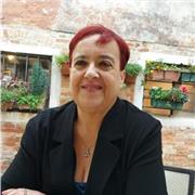 Cantante ed attrice professionista offre lezioni di canto lirico, canto moderno e dizione e recitazione