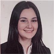 Profesora de dibujo técnico y estudiante de Arquitectura.