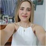 Profesora de Geografía, Historia e Historia del Arte. Experiencia un año en un colegio dando refuerzo.