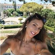 Laureata in Lettere con 110 e lode offre ripetizioni di latino per superiori e università