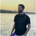 Kendimi enerjisi yüksek ve teşvik edici bir öğretmen olarak tanımlayabilirim. Derslerim lise ve ortaokul öğrencilerine yöneliktir.
