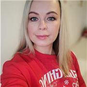 I am a professional linguist and interpreter with strong expertise in Russian language structure, stylistics, and culture