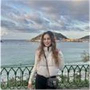 Hai bisogno di aiuto con i tuoi compiti?Eccomi!