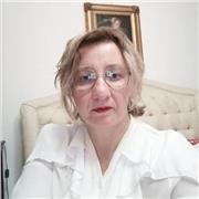 Laureata in materie letterarie offre ripetizioni di latino italiano storia e geografia