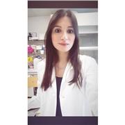 Laureanda in diagnostica molecolare intenzionata a trasmettere le sue conoscenze nel campo della biologia e aiutare gli studenti in difficoltà