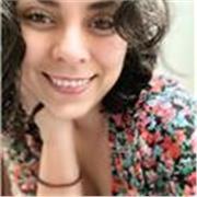 Profesora Mexicana ofrece clases dinámicas de diseño, teoría del color y artes plásticas