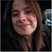 Graduada en Historia del Arte y estudiante del grado de Historia y Geografía. Responsable y proactiva.