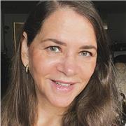 Nativa del idioma español con dominio C2 de Inglés. Amplio conocimiento del idioma y la gramática asi como la cultura española.