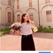 offro lezioni di inglese. diplomata al linguistico e laureanda in economia in inglese