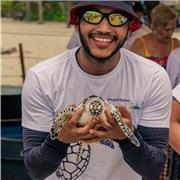 profesor de biología, ciencias naturales e inteligencia artificial, graduado de la uUadeo en Bogotá