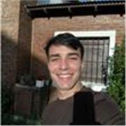 Profesor de matemáticas que imparte clases a todas las edades y todos los niveles, desde primaria a universitario