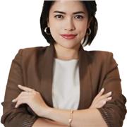 I am a self leadership coach, helping clients to govern their emotional and overall wellbeing to focus more on goals & wellness