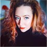 Sono Cristina, insegnante di inglese con cui imparare sarà un gioco da ragazzi.